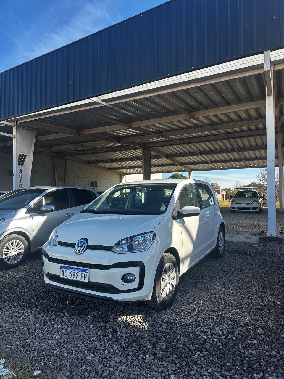 VOLKSWAGEN UP TAKE 